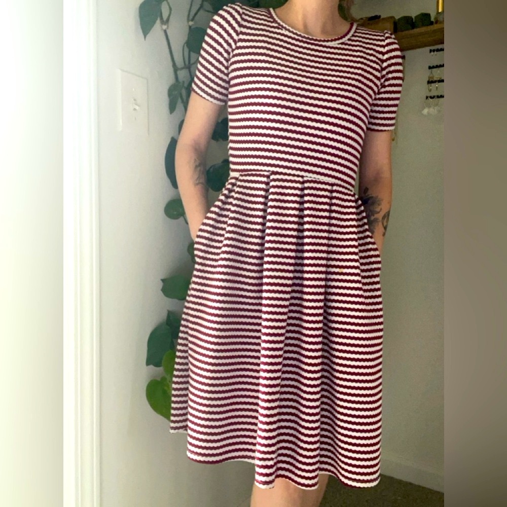 Lularoe Amelia dress white and maroon